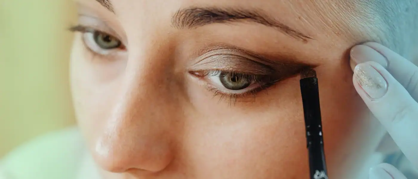 10 Common Makeup Mistakes Women Over 50 Should Avoid (Plus 12 Bonus Tips That Are Proven)