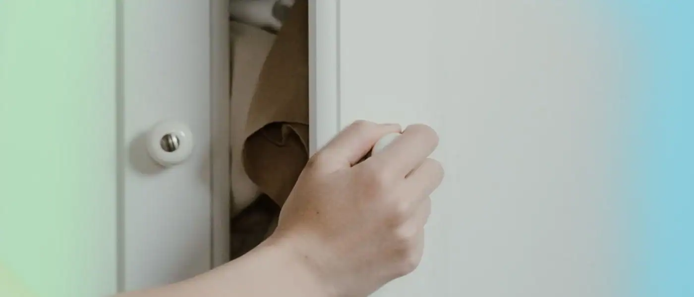 15 Stylish Small Walk-In Closet Ideas for Maximum Storage