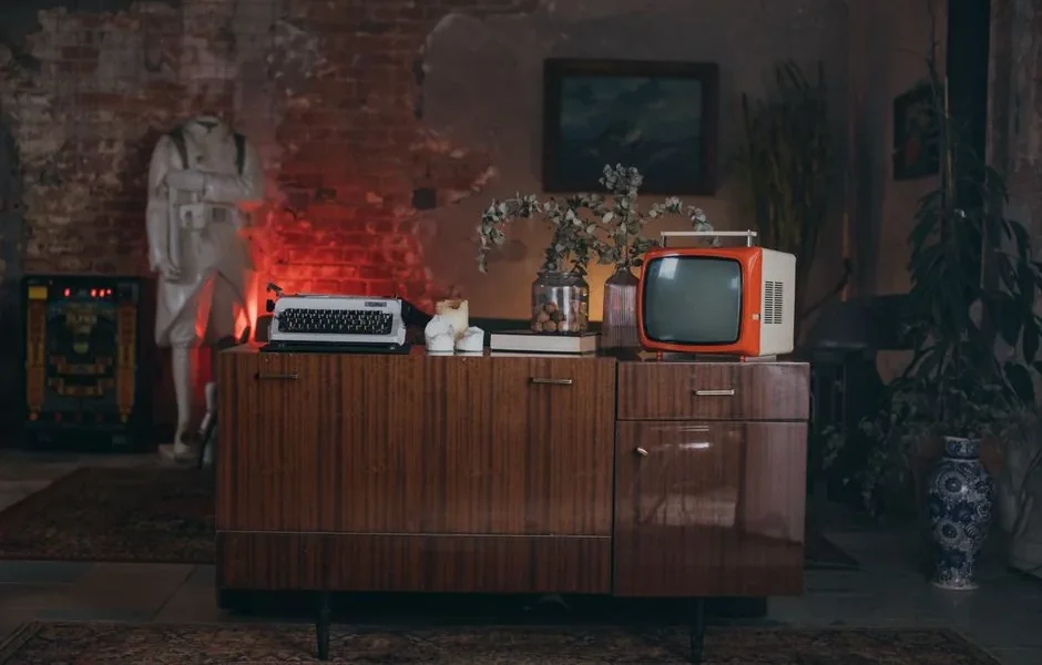 It’s Wild to See The Difference Between a 1970s Home vs 2026 Home